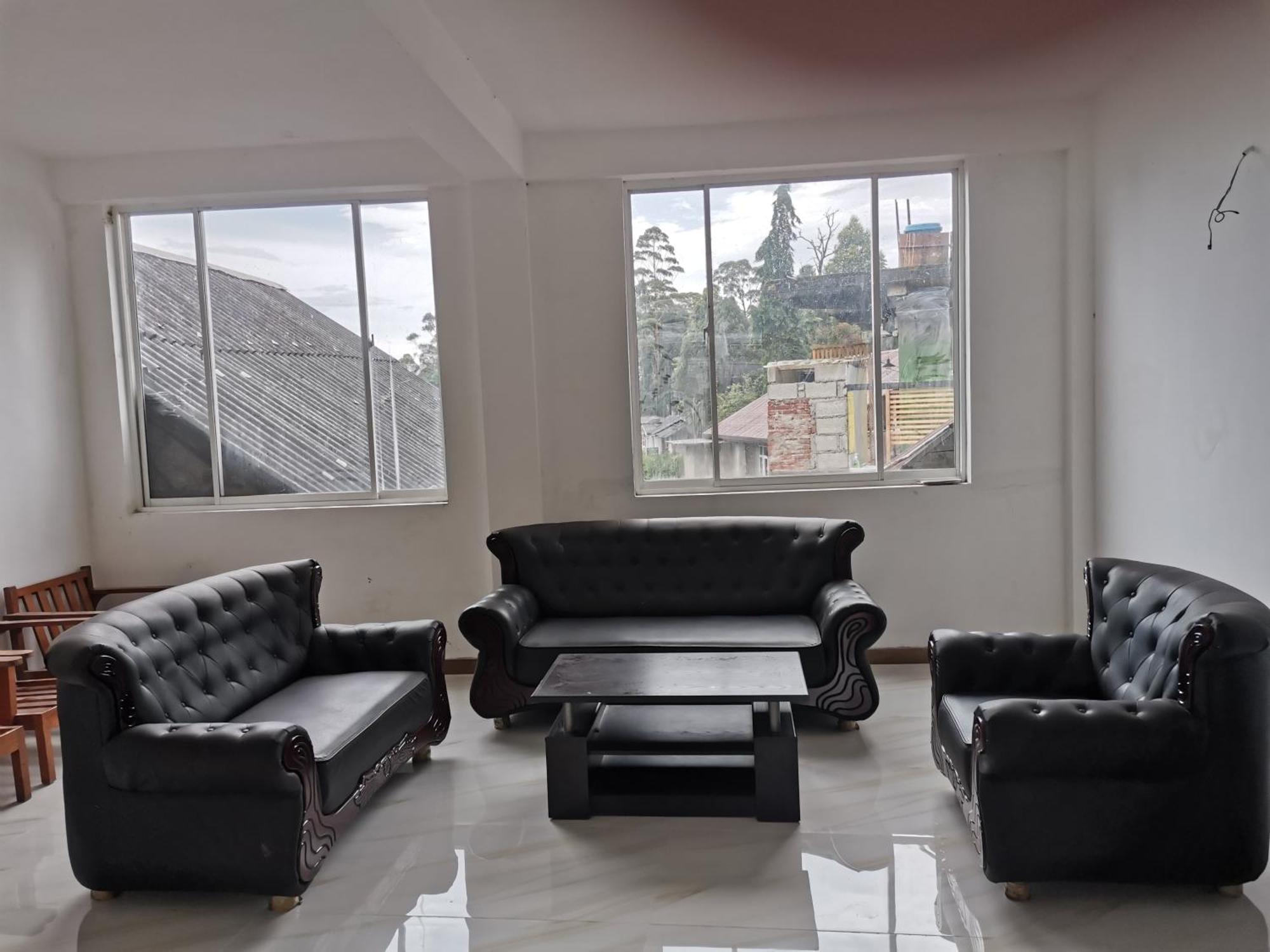 Traveler'S Choice Hotel Nuwara Eliya Exterior photo